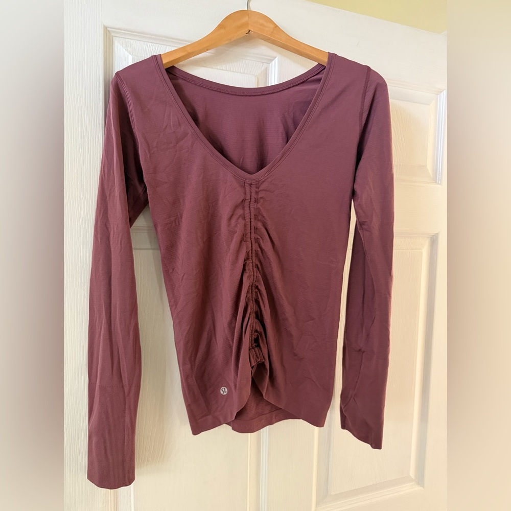 Lululemon top